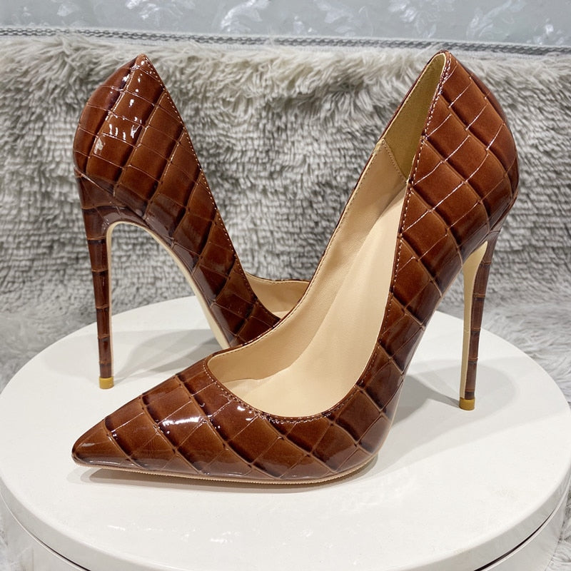 Coffee Brown Crocodile Pint Heels