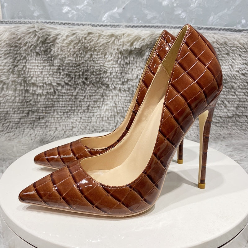 Coffee Brown Crocodile Pint Heels