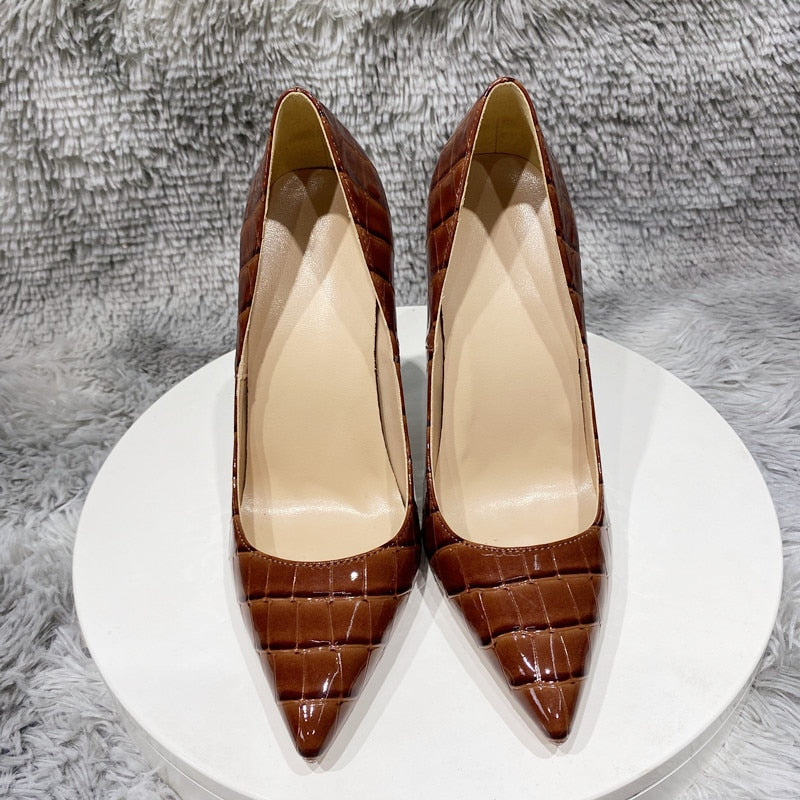 Coffee Brown Crocodile Pint Heels